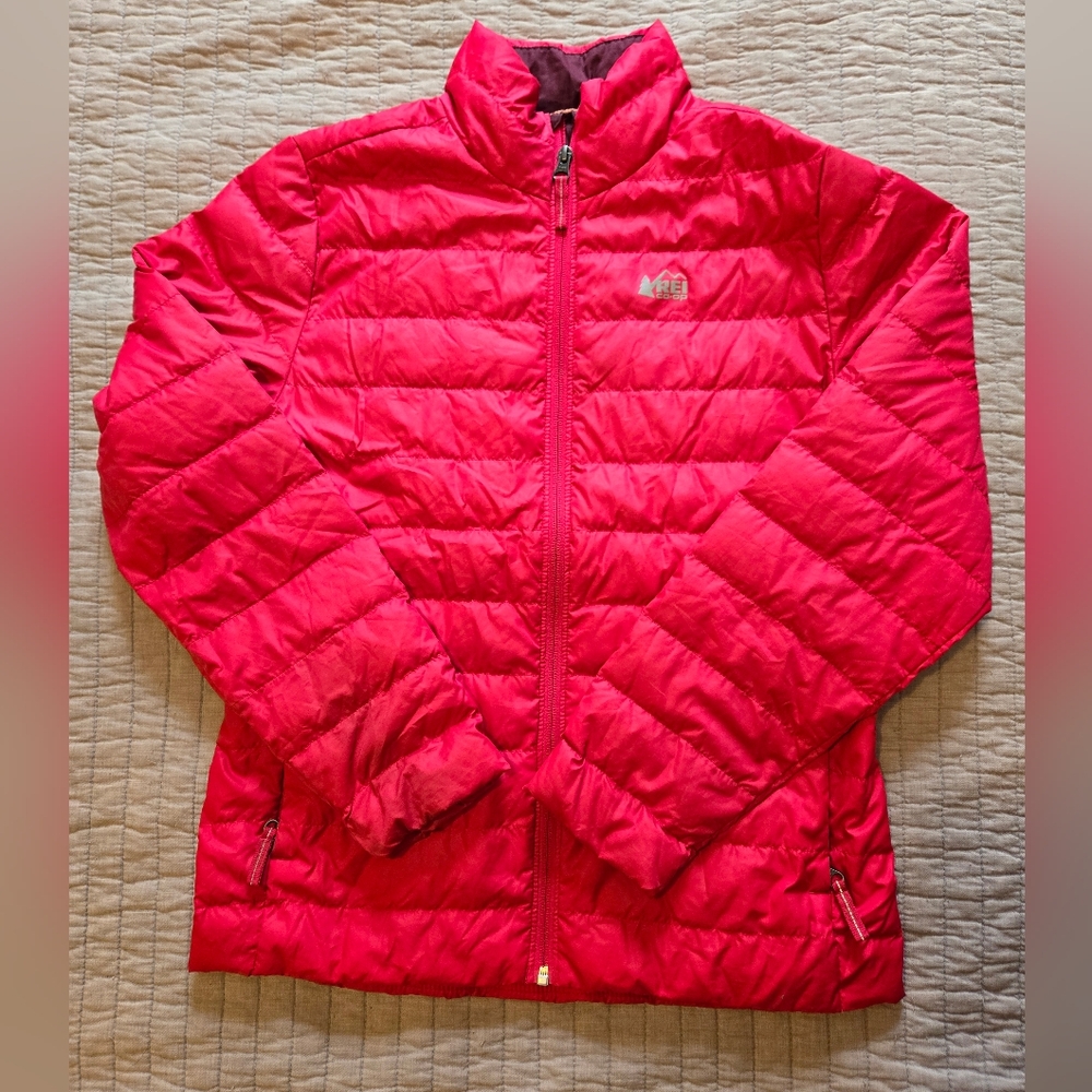 Girls REI Pink Puffy Jacket Size L (14-16)
